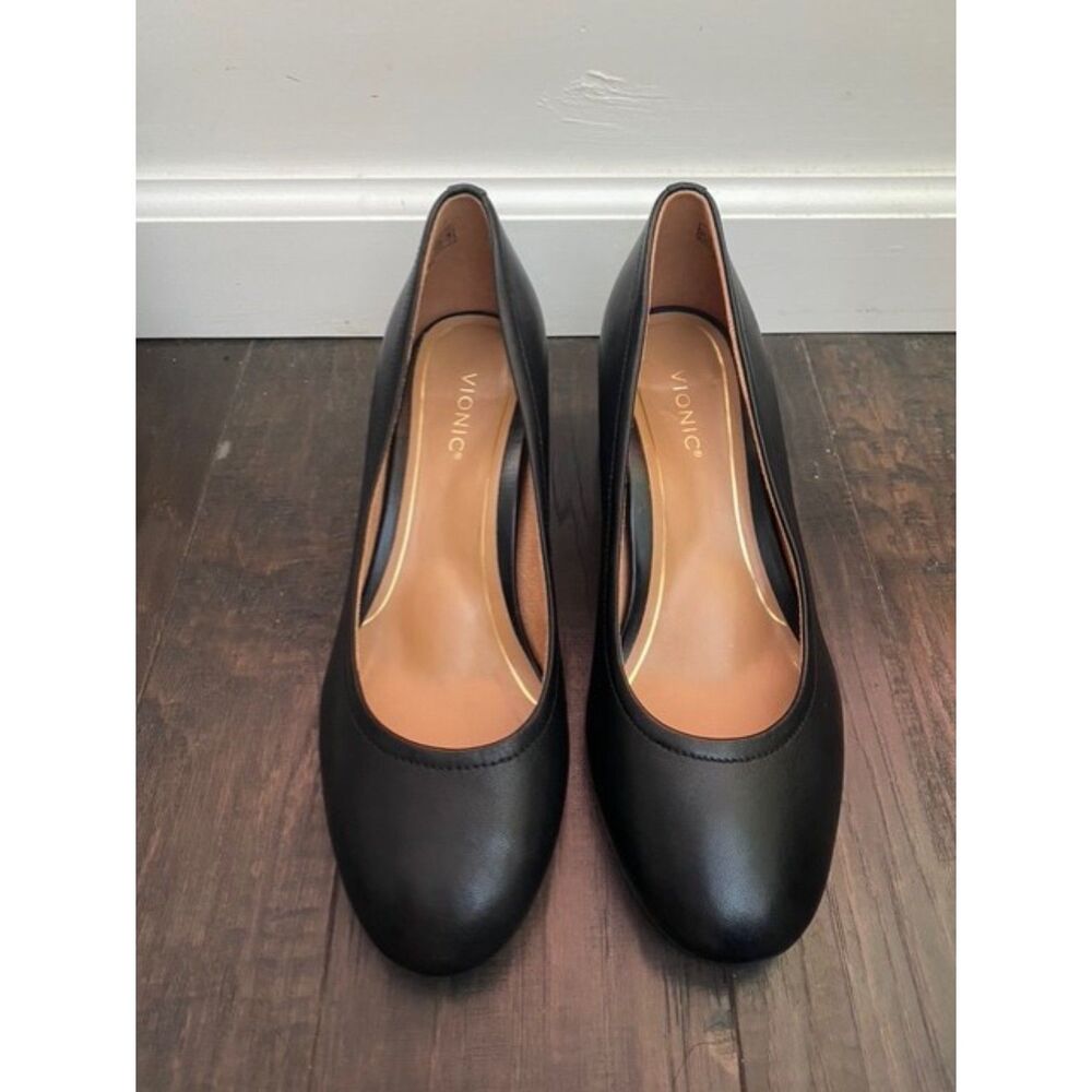 EUC Vionic Carmel Black Leather Block Heel Orthopedic Pumps 39 8.5